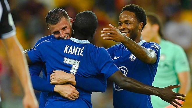 火爆德比，费内巴切vs加拉塔萨雷赛前双方球员就开始发生冲突