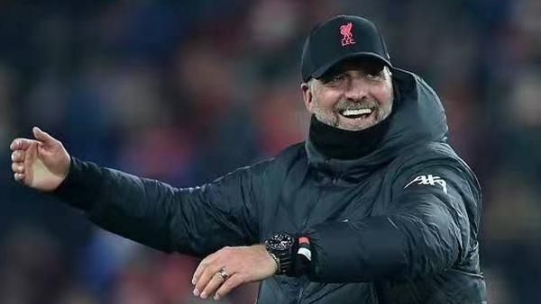 41岁罗本已成为职业板网球手，拥有3个积分世界排名第1980位