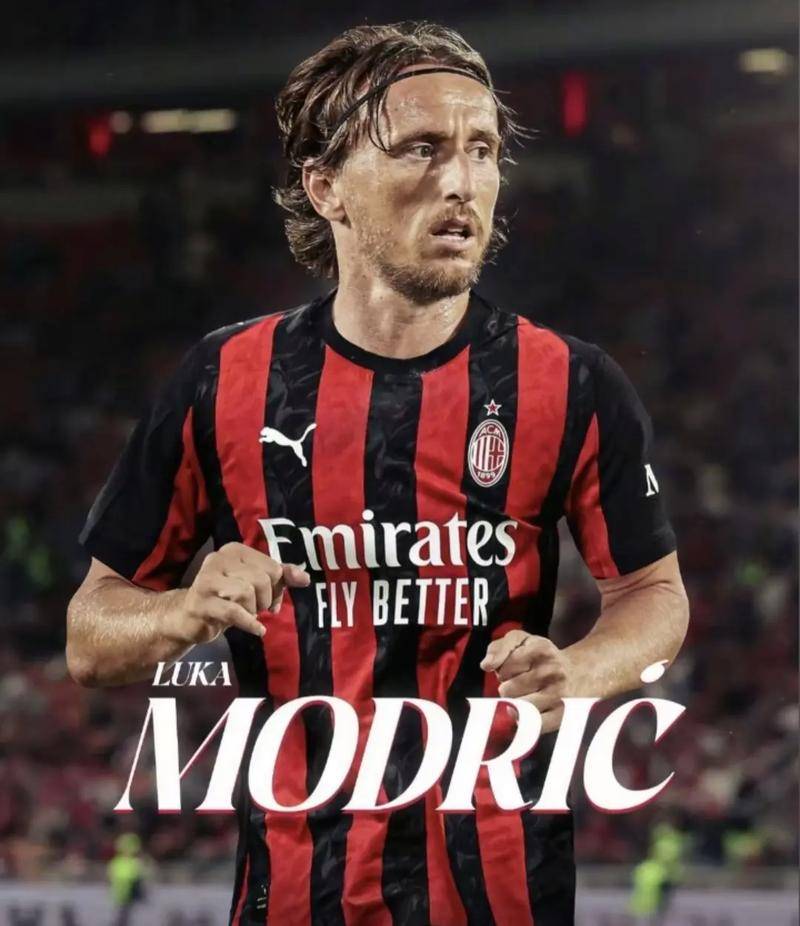 贝克汉姆捧杯狂喜，14岁小七穿抹胸太成熟，大儿子却在家熬汤