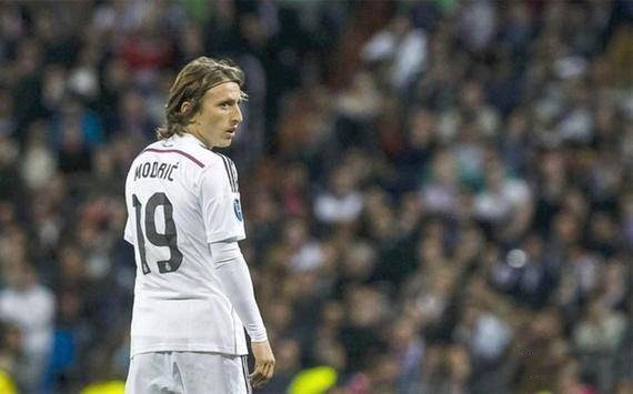 东体：波耶特辞职是为助教出头，中超有球队有意聘请他执教