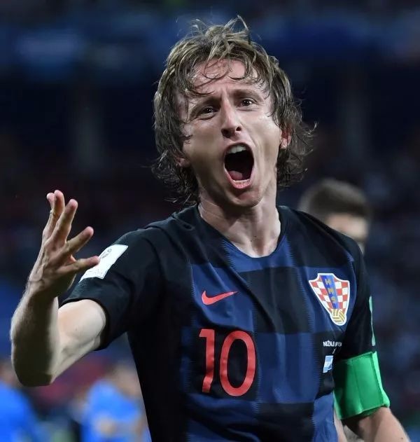 英超官方宣布裁判新规，新科技判罚引争议