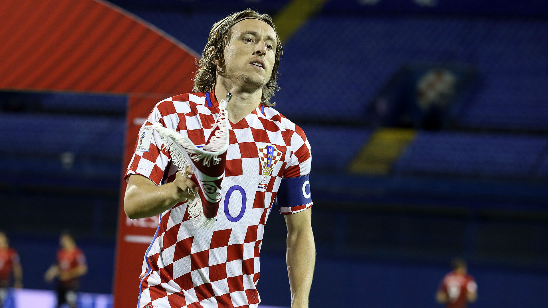 一日意甲最新动态：米兰双雄力挺新人，迈尼昂拒绝加盟蓝黑军团